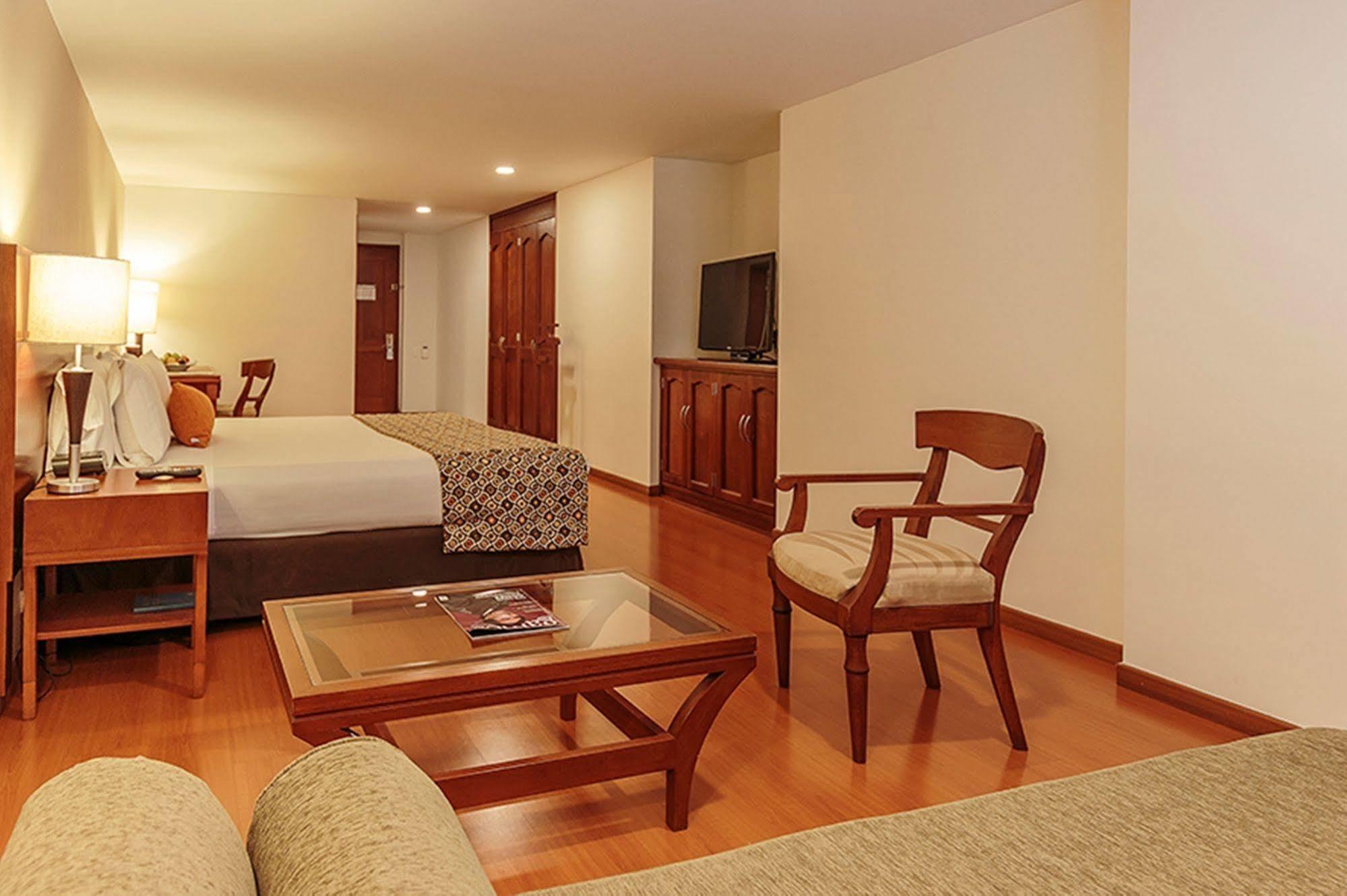 Hotel Estelar Suites Jones โบโกตา ภายนอก รูปภาพ